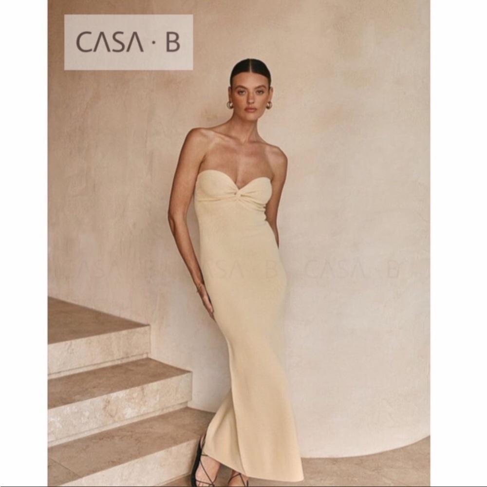 New Arrival!Casa B | Renee Twist Front Sweetheart Oatmeal Knit Midi Dress